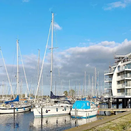 Wasservilla In Exklusiver Hafenlage * Wendtorf